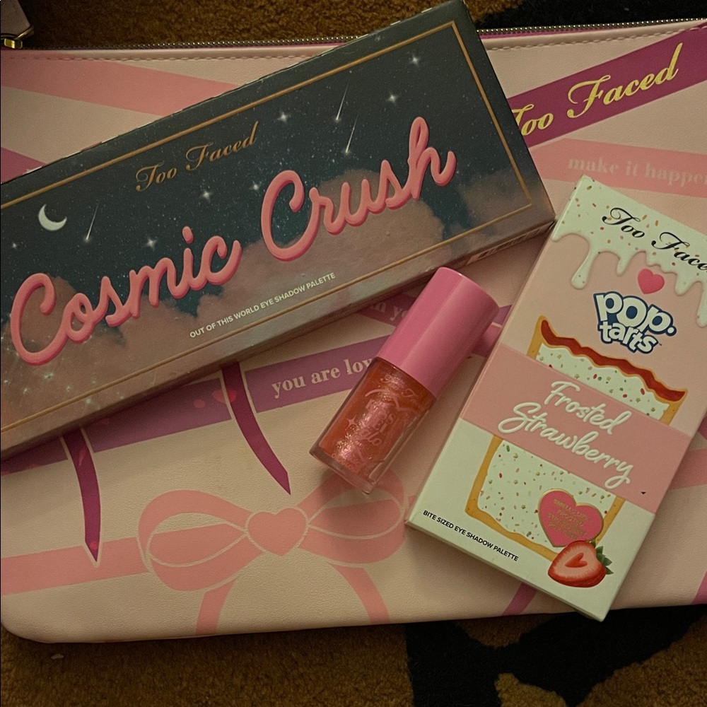 Too Faced Eyeshadow Palettes and lipgloss bundle!